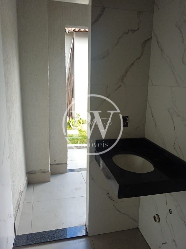 Casa Ampla com Sala Comercial – 3 Quartos + Espaço para Negócio – 170m²