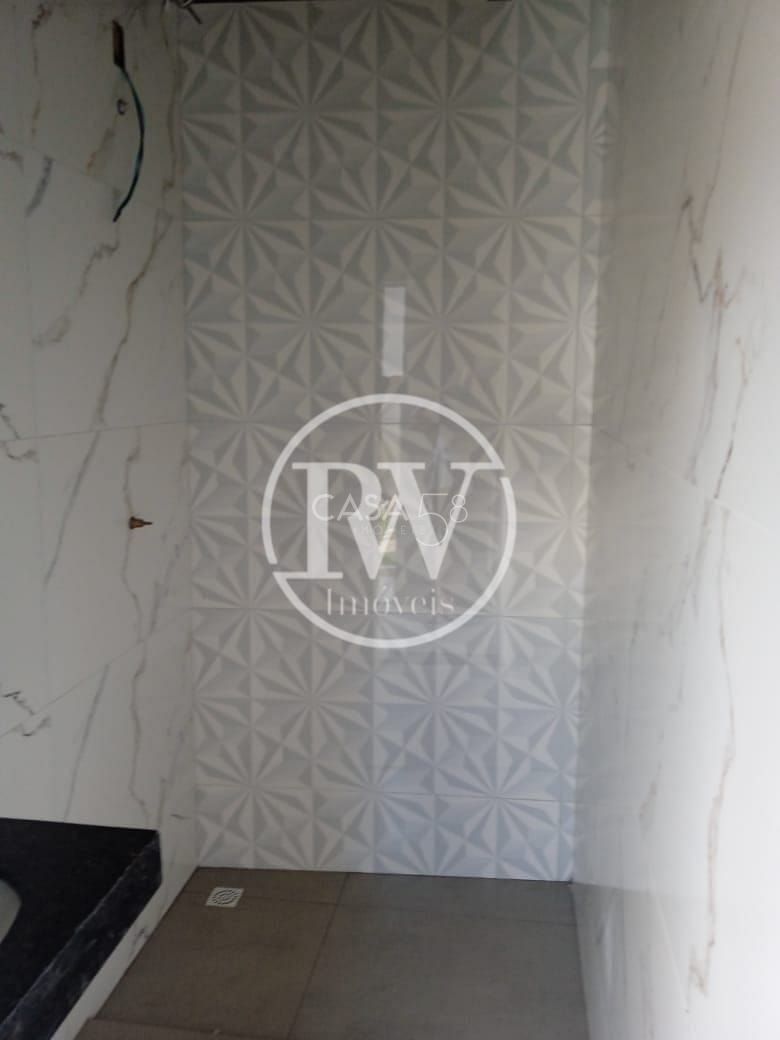 Casa Ampla com Sala Comercial – 3 Quartos + Espaço para Negócio – 170m²