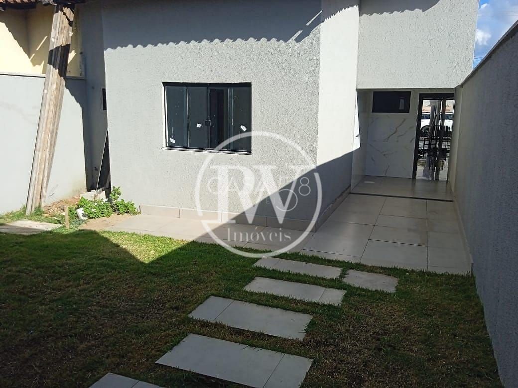 Casa Ampla com Sala Comercial – 3 Quartos + Espaço para Negócio – 170m²