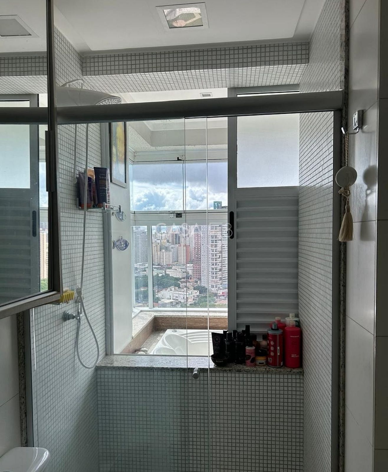 Flat Mobiliado à Venda – 43m² | Frente ao Parque Vaca Brava | Alto Padrão |