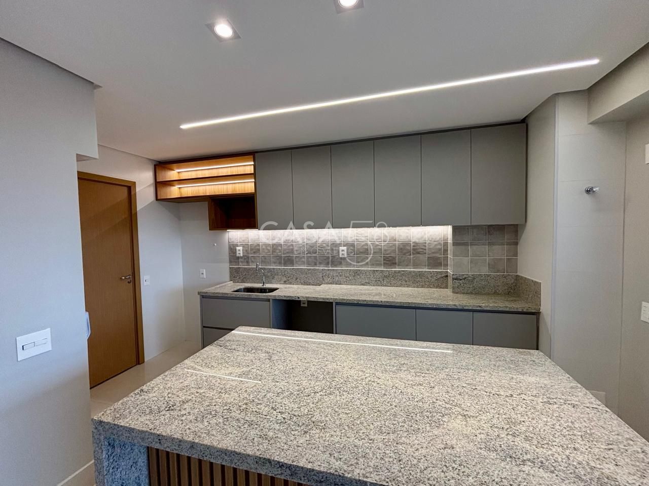 Apartamento de 139 m² com 3 Suítes e Varanda Gourmet – Localização Privilegiada