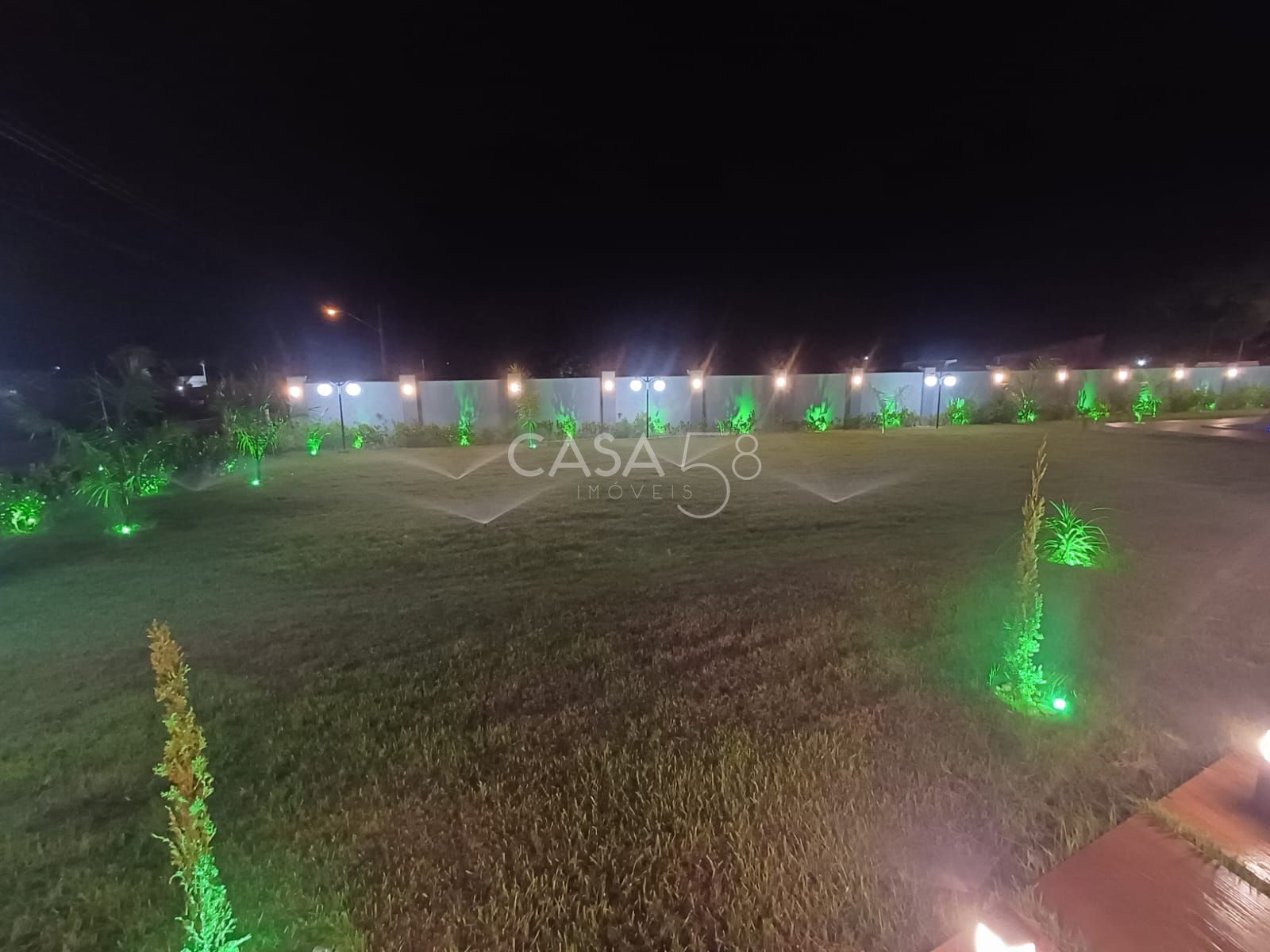 Casa Térrea de Alto Padrão – 3 Suítes | 15 km de Goiânia | 2.000 m² de terreno