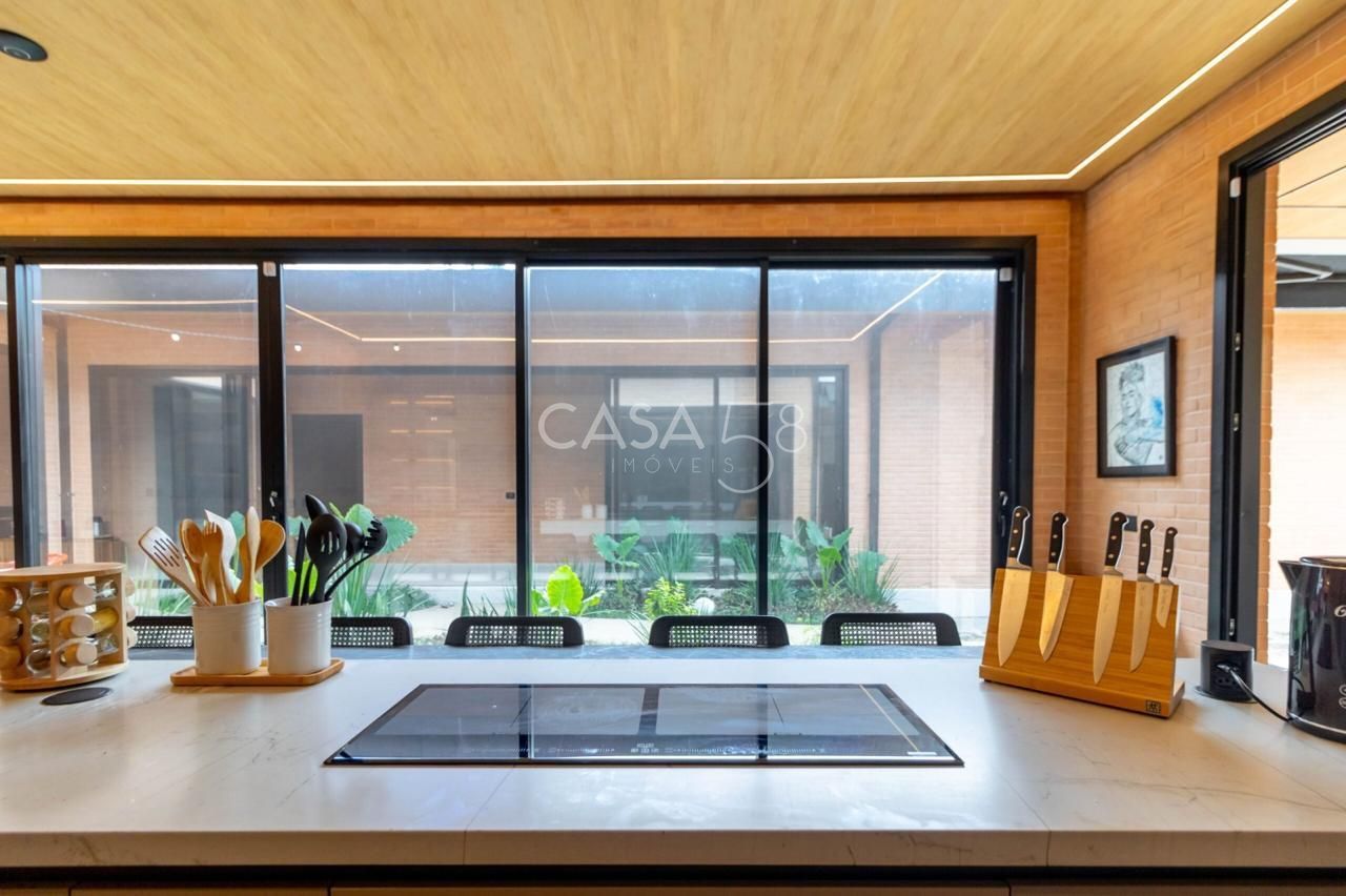 Casa de Luxo à Venda Mansões Morumbi –  4 Suítes, 365 m², Automação