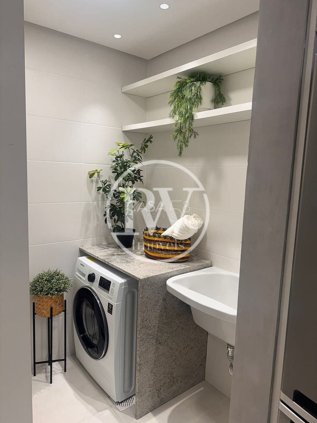 Apartamento a venda, 2 quartos sendo 2 suites, Soho Setor Bueno, Goiânia, GO