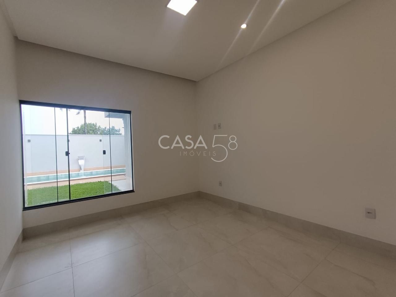 Casa Térrea Moderna com 3 Suítes, Piscina e Gourmet – 160m² Construídos