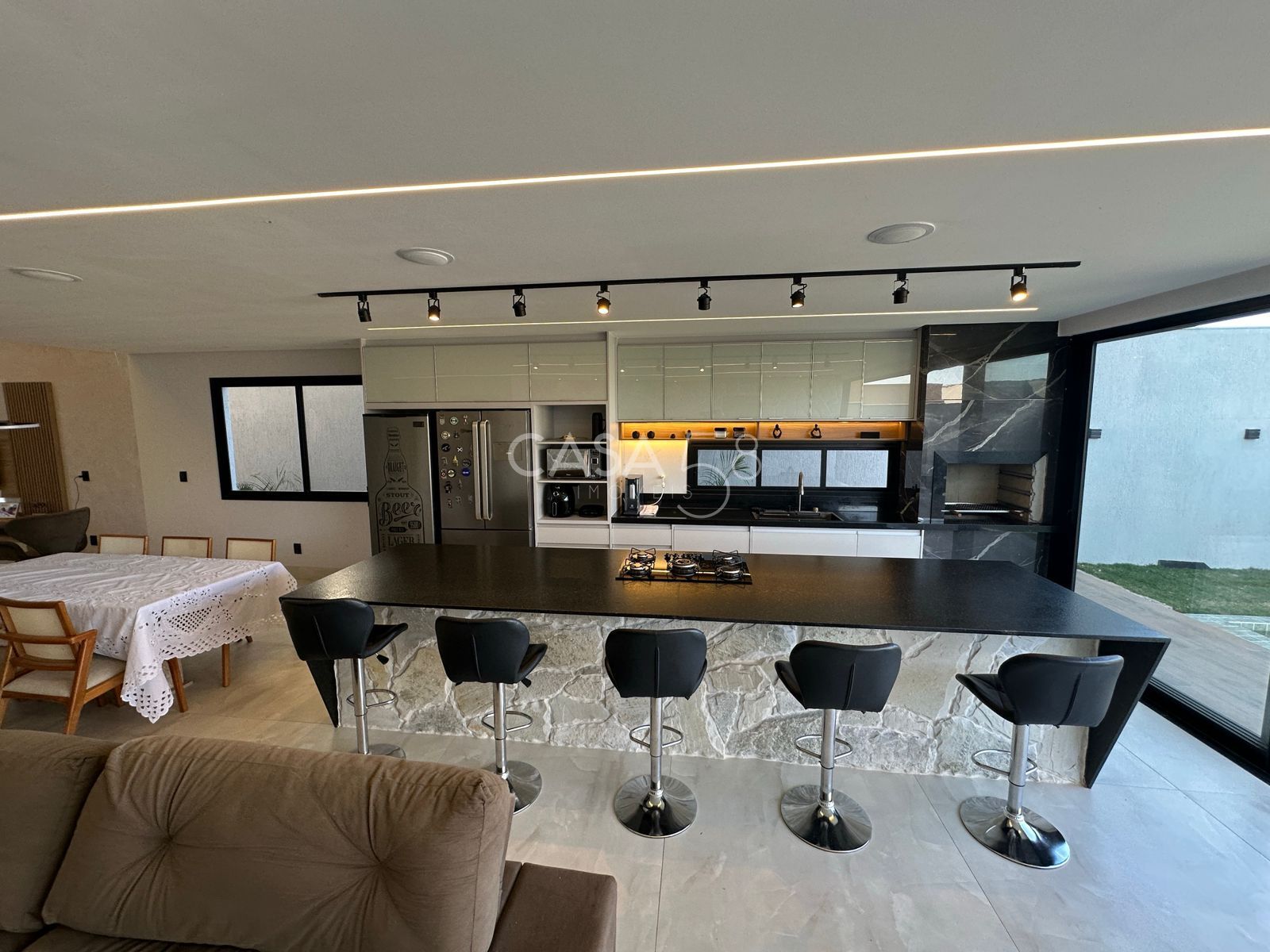 Sobrado de Alto Padrão – 234 m² – Goiânia