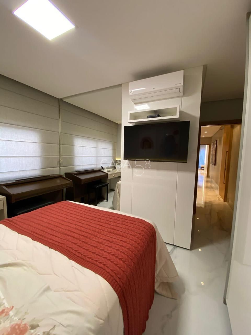 Casa Térrea de Alto Padrão no Jardins Verona – Goiânia/GO | 4 Suítes, Piscina