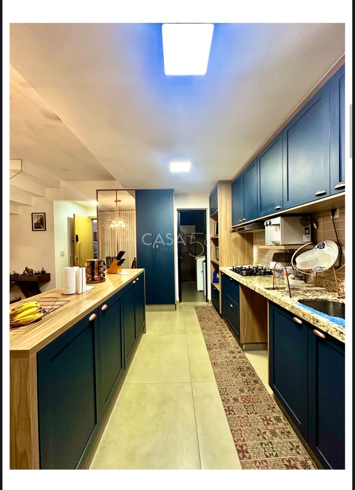 Casa em Condomínio – 4 Quartos – Jardins Capri