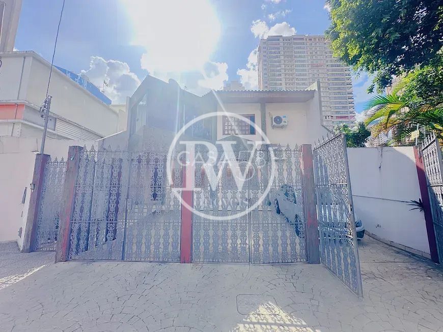 Sobrado de Alto Padrão à Venda – 470m² – 5 Quartos – Setor Marista – Goiânia