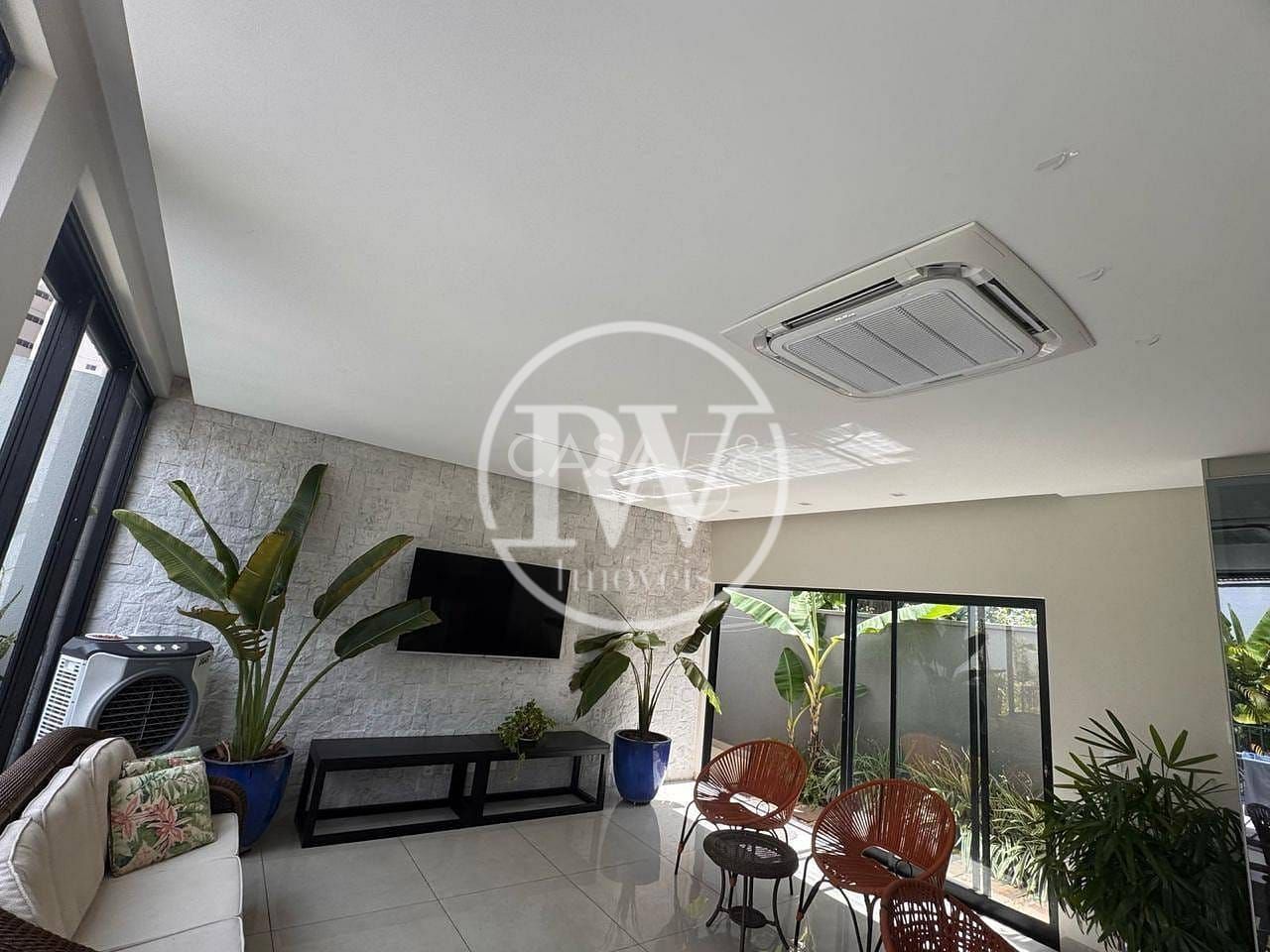 Casa Térrea de Alto Padrão à Venda no Jardim América, 5 Suítes 505m² de Terreno