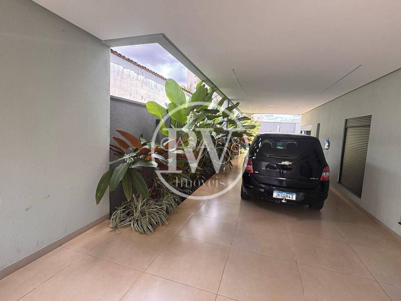 Casa Térrea de Alto Padrão à Venda no Jardim América, 5 Suítes 505m² de Terreno