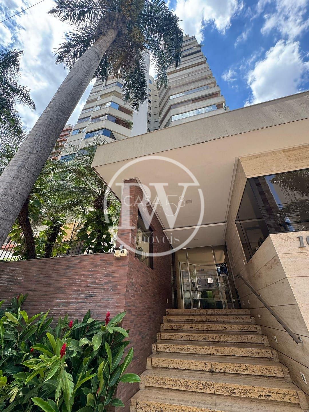 Apartamento à Venda no Setor Bueno – Goiânia | 313 m² | 4 Quartos | 2 Suítes