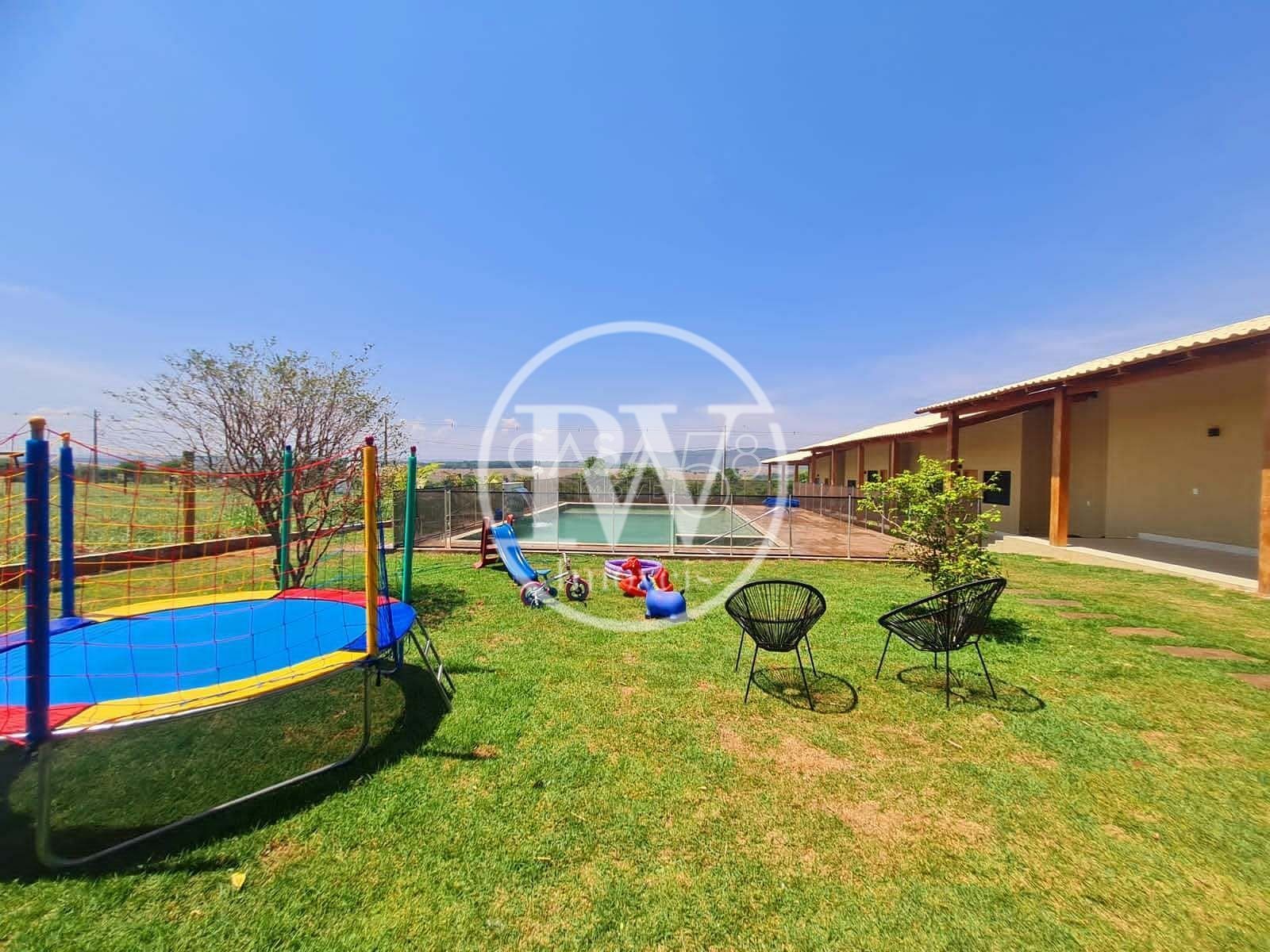 Casa em Condomínio Fechado à Venda – 6 Suítes – 430 m² Construídos – 1.500 m²