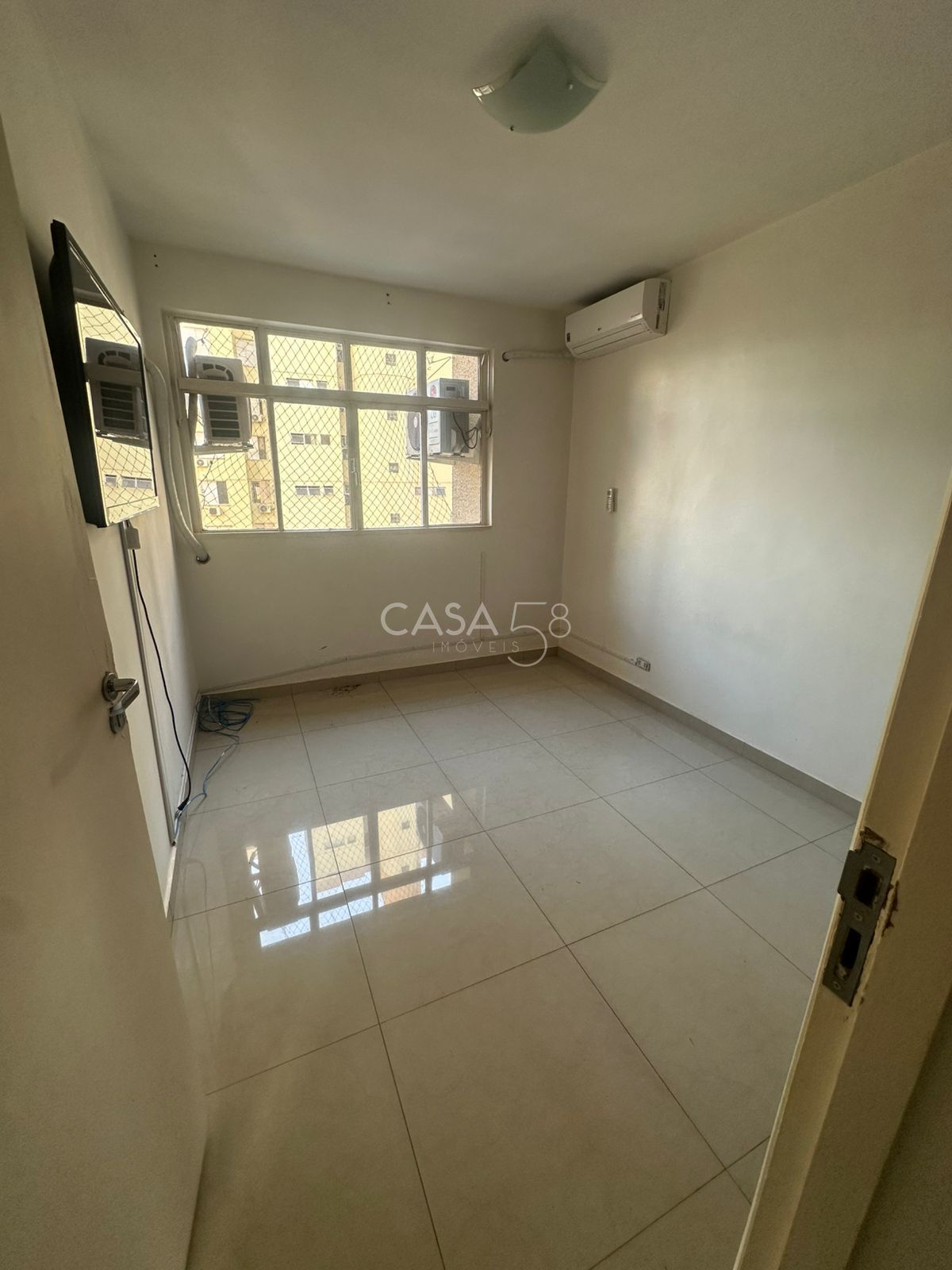 Apartamento à venda no Edifício Ouro Preto – Setor Oeste, Goiânia