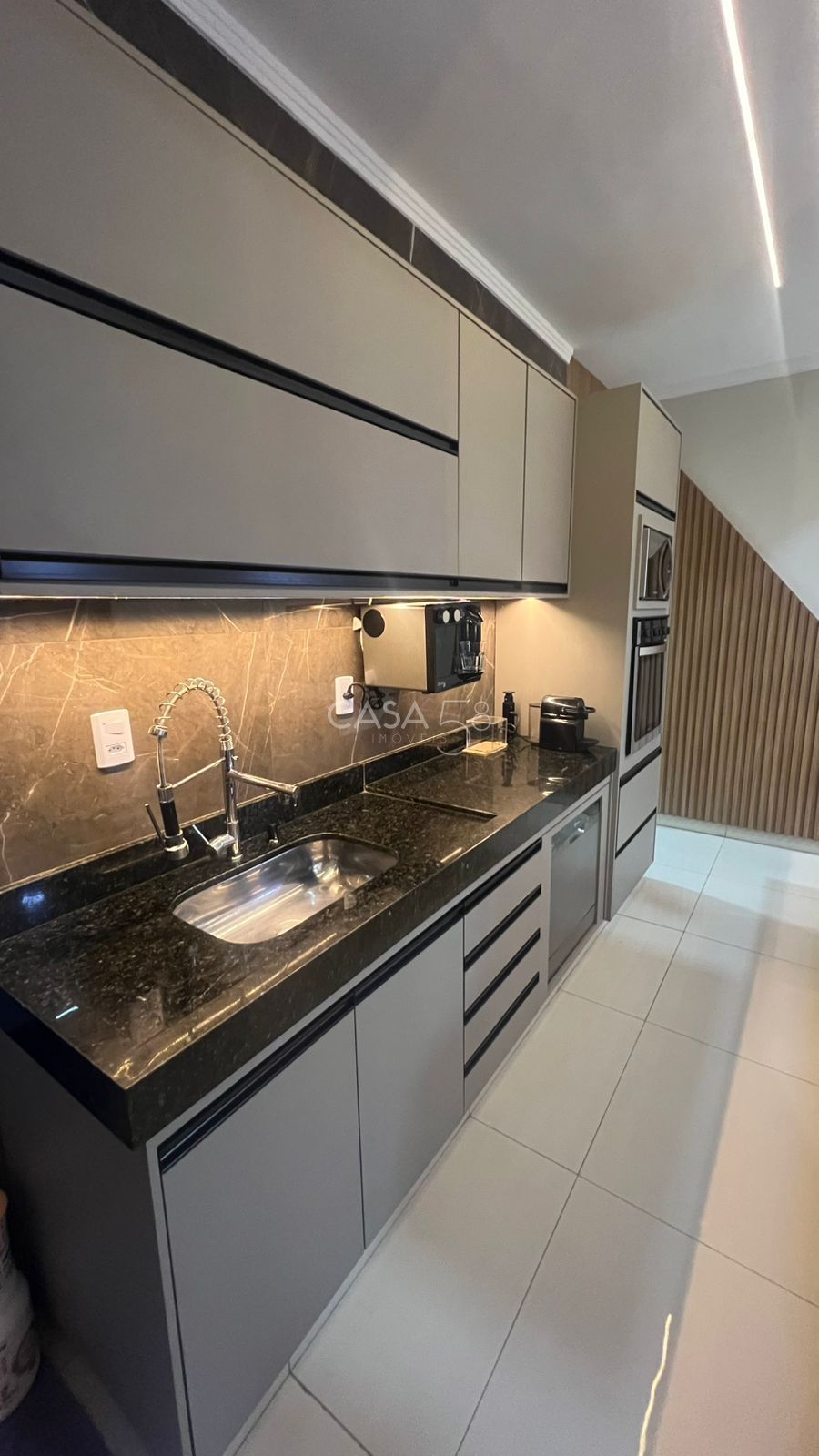 Casa moderna e aconchegante à venda no Jardim Novo Mundo – Goiânia