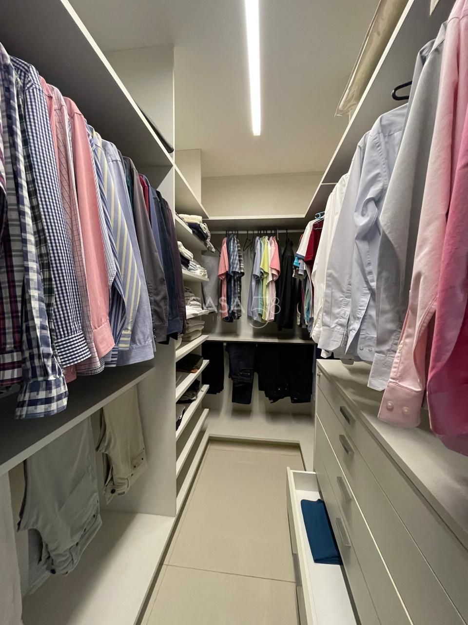 Apartamento de Luxo no Parque Vaca Brava – Goiânia