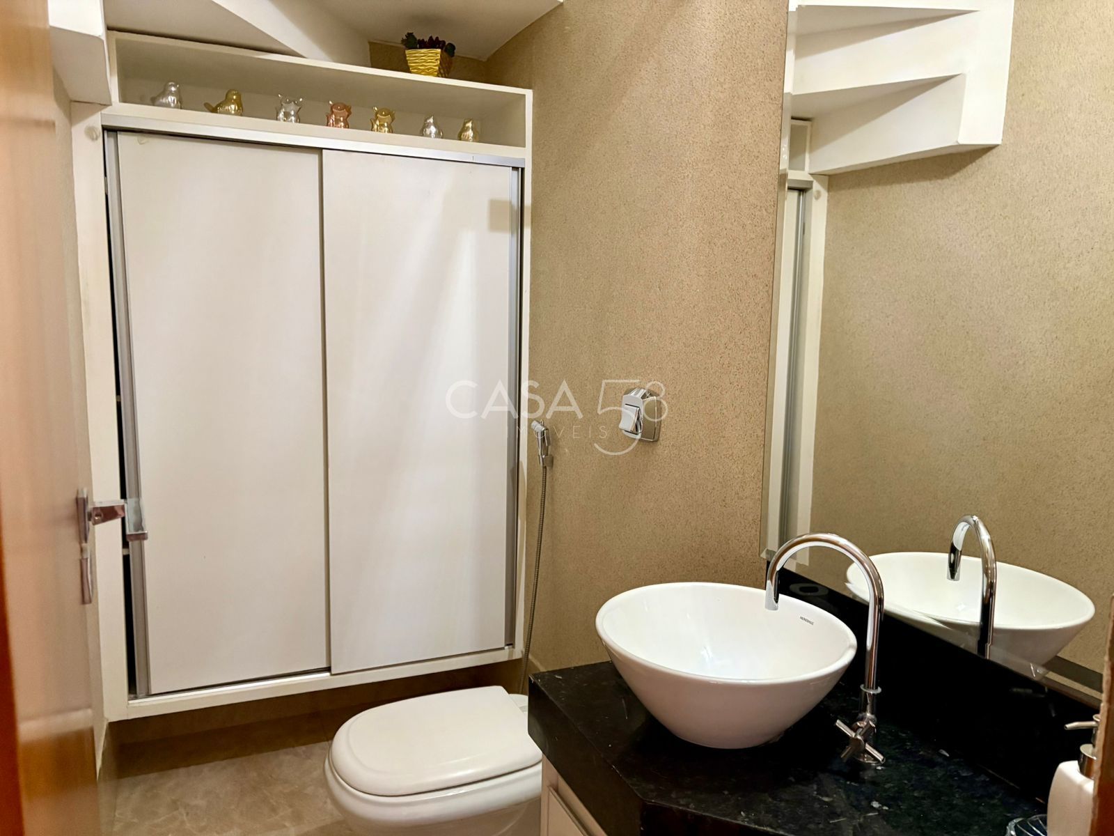 Sobrado Espaçoso no Jardim Atlântico – Alto Padrão e Localização Privilegiada