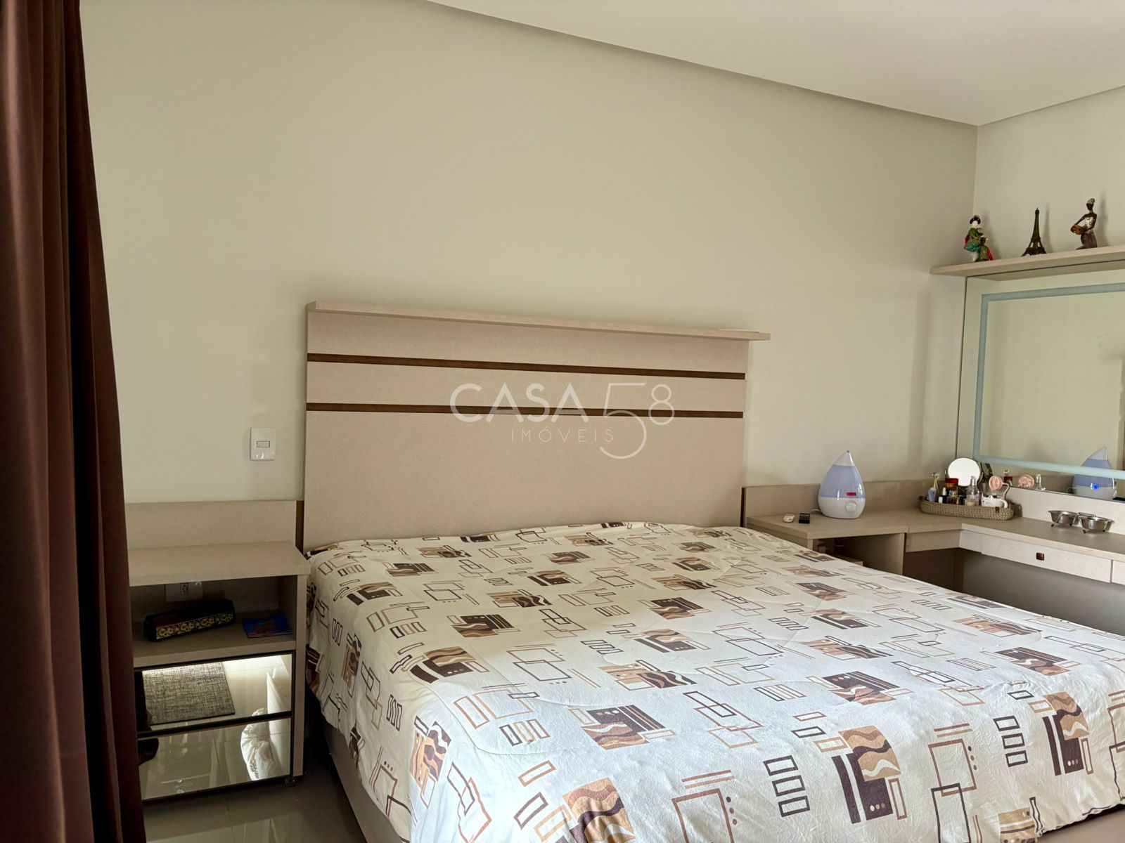 Sobrado Espaçoso no Jardim Atlântico – Alto Padrão e Localização Privilegiada