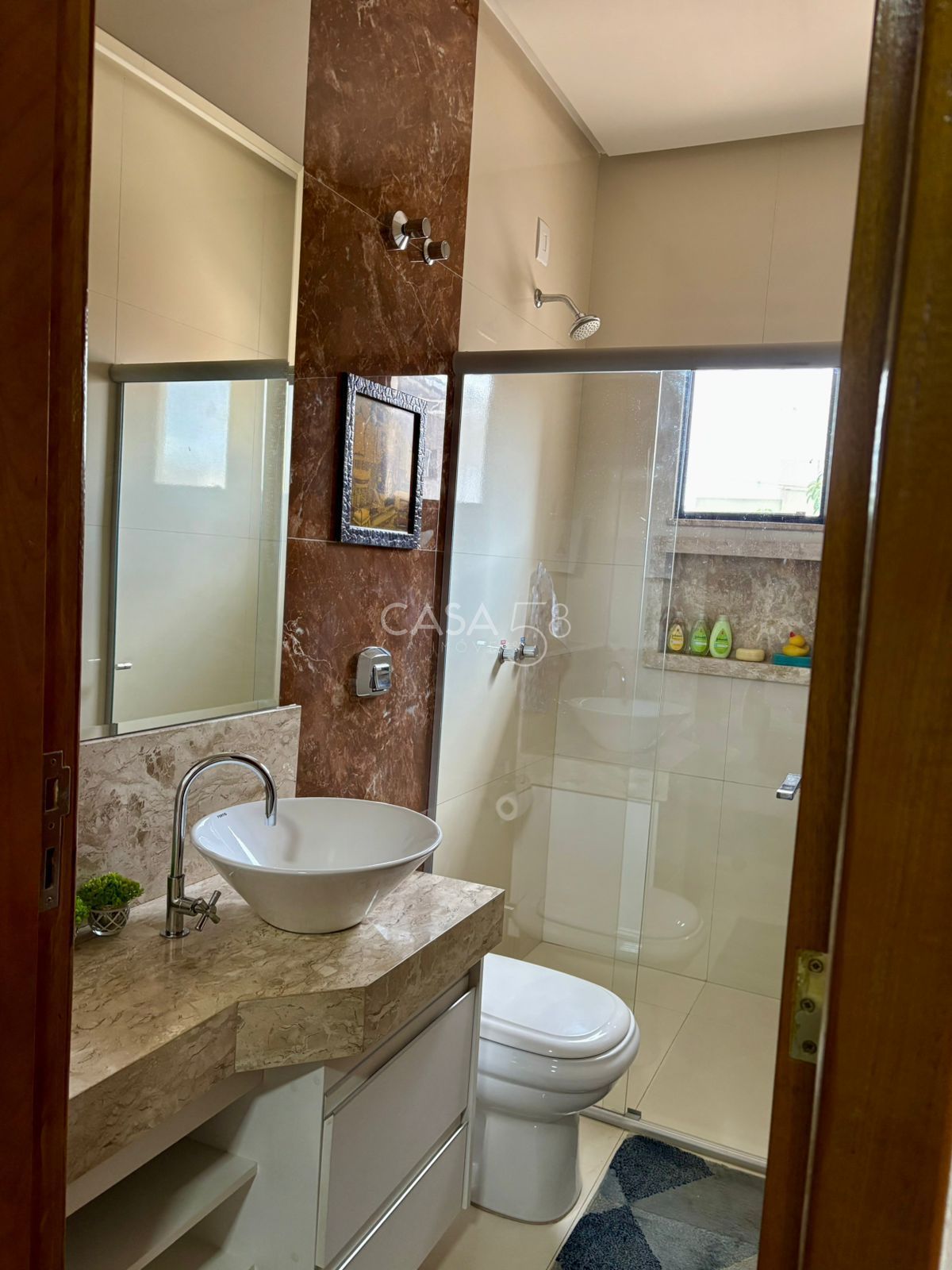 Sobrado Espaçoso no Jardim Atlântico – Alto Padrão e Localização Privilegiada