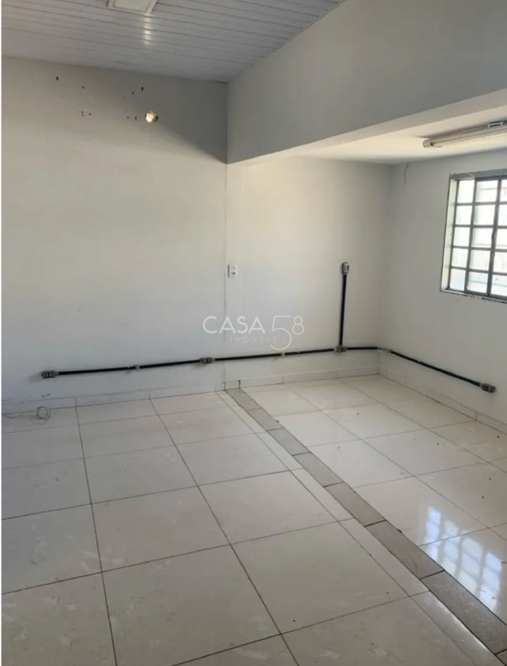 Imóvel Comercial à Venda no Centro de Goiânia na rua 8