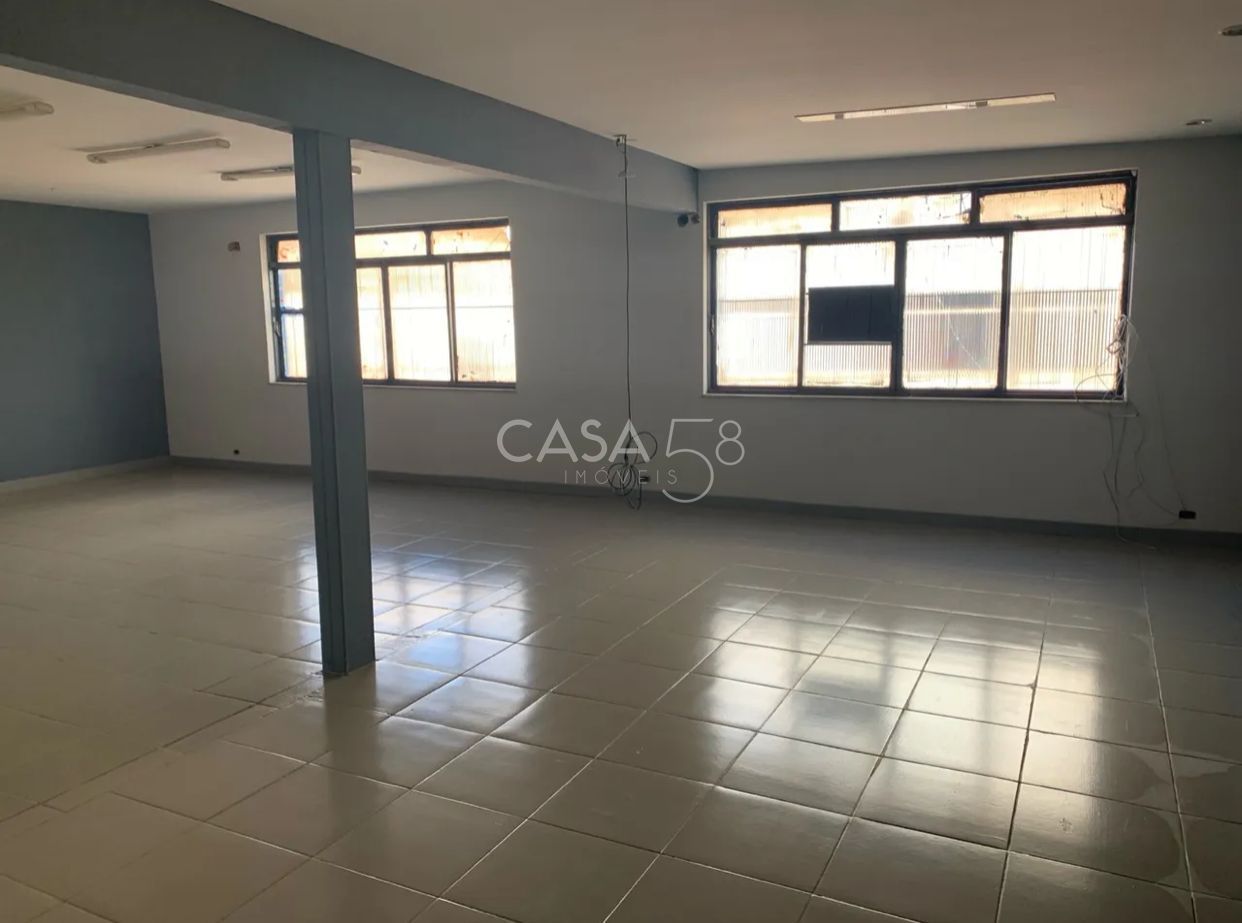 Imóvel Comercial à Venda no Centro de Goiânia na rua 8