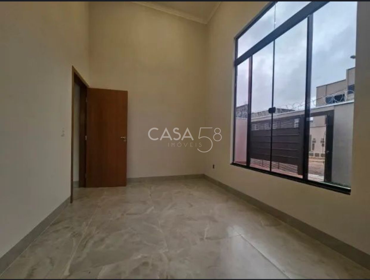 Casa à Venda no Residencial Mirante – Goiânia, Rua RM3