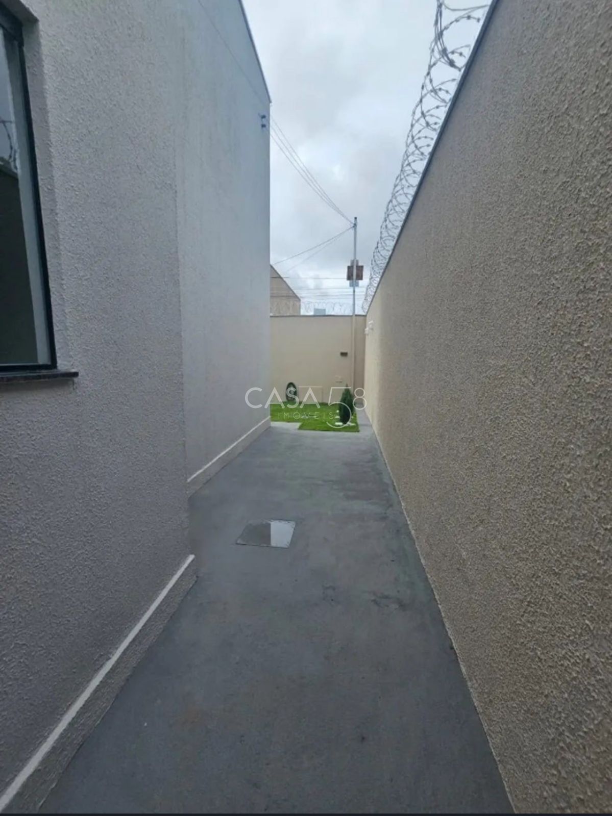 Casa à Venda no Residencial Mirante – Goiânia, Rua RM3