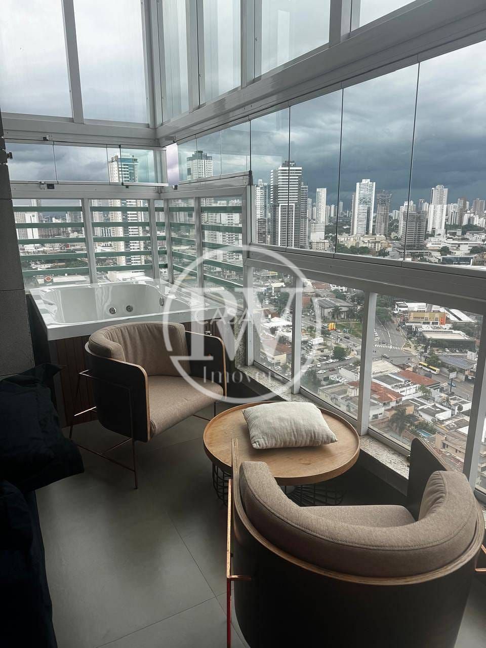 Apartamento à venda, Setor Bueno, 2 Quartos sendo 2 Suítes, 75m².