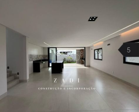Sobrado no Condomínio Parqville Jacarandá