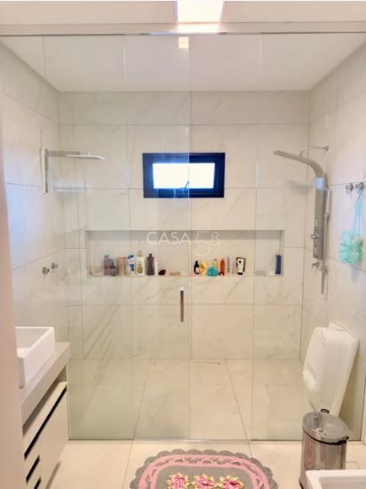 Casa em condominio - Jardins Napóles, 3 quartos sendo 2 suites, 1 master com clo