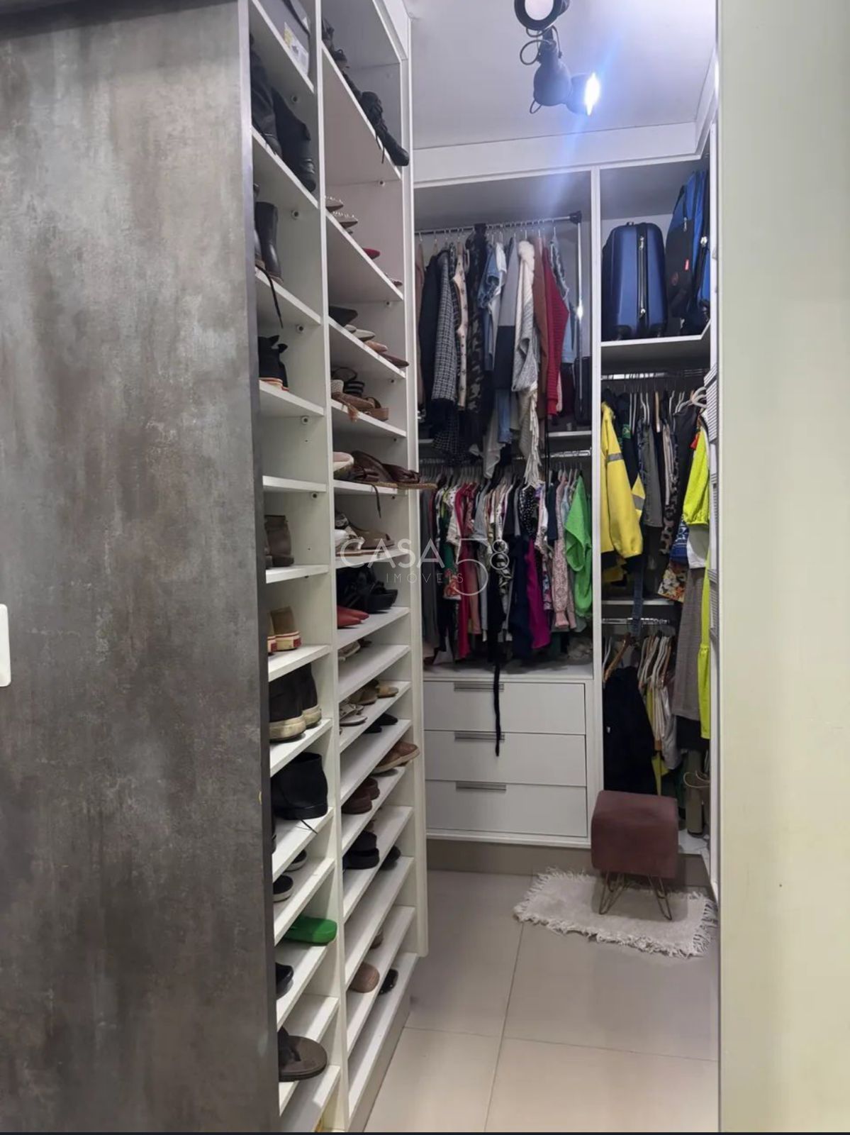 Casa Térrea à Venda no Jardim Atlântico – Lote Inteiro e Repleta de Conforto!