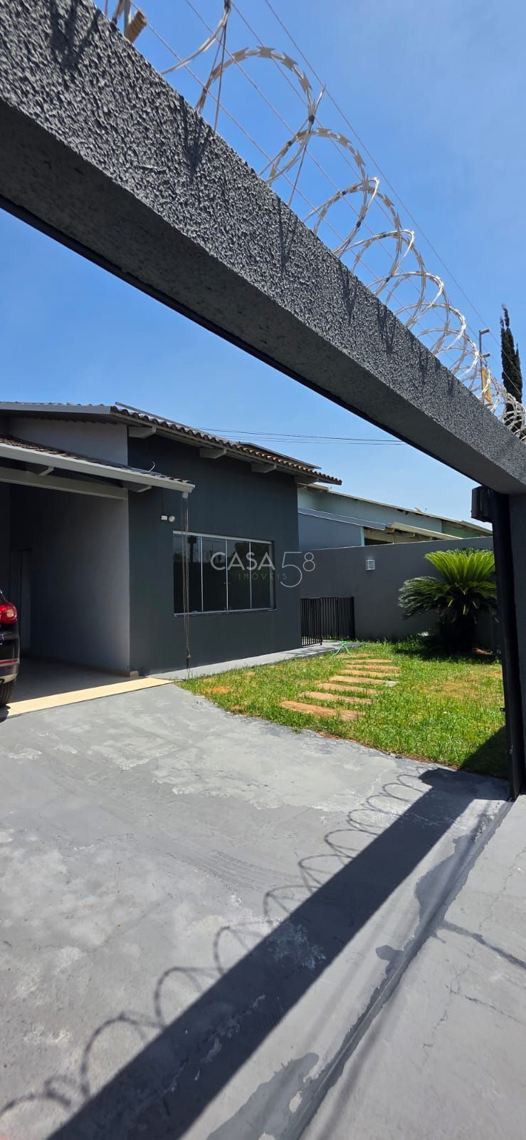 Casa à Venda – Parque das Flores, Goiânia/GO