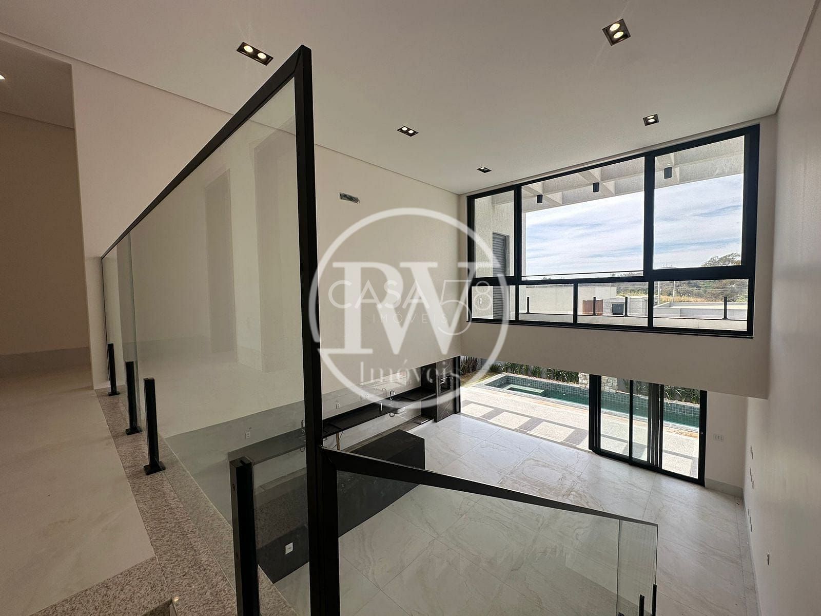 Sobrado no Jardins Nápoles – 4 Suítes – 263m² – Piscina Aquecida