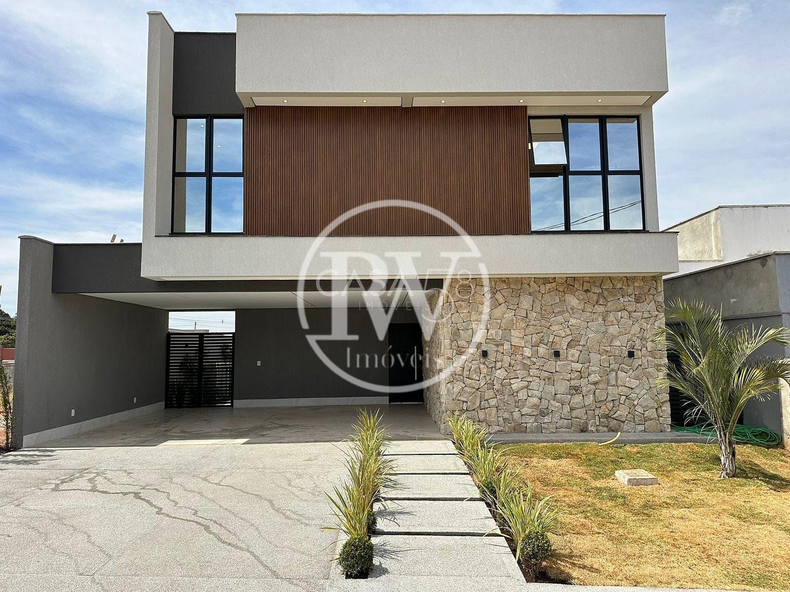 Sobrado no Jardins Nápoles – 4 Suítes – 263m² – Piscina Aquecida