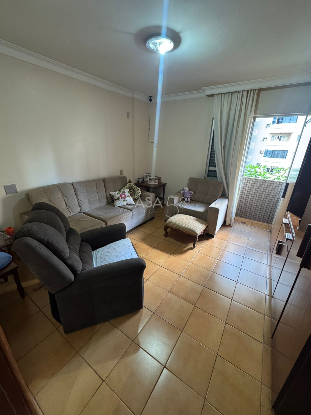 Apartamento à Venda - 4 Quartos - 1 Suíte com 214 m² - Goiânia - GO