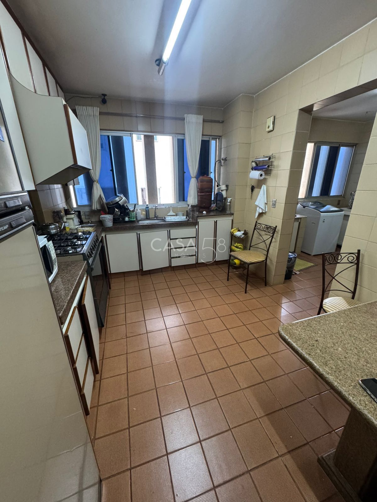 Apartamento à Venda - 4 Quartos - 1 Suíte com 214 m² - Goiânia - GO