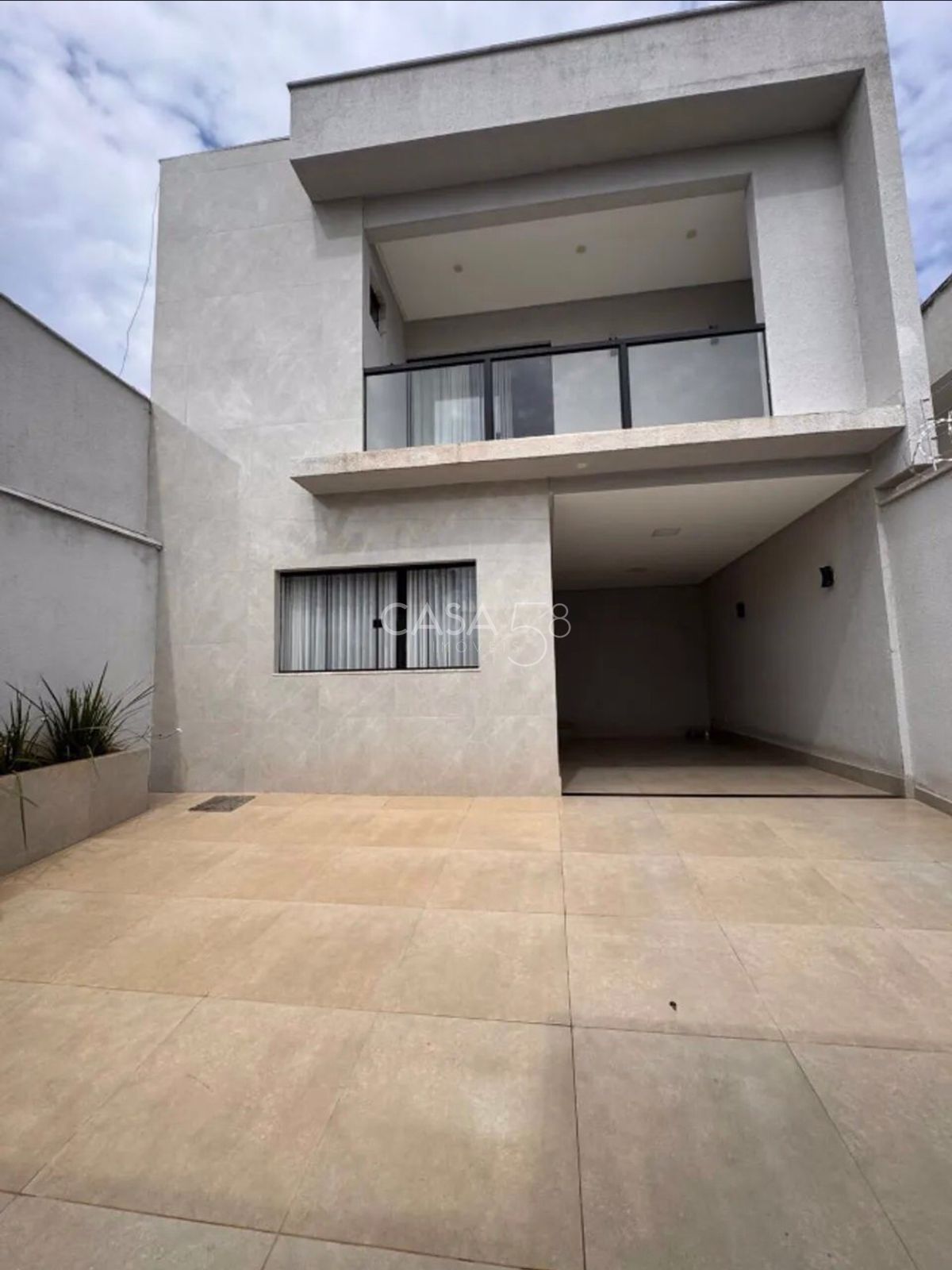 Sobrado à Venda no Parque Amazônia – Goiânia