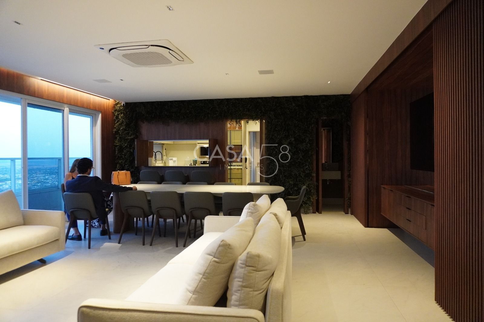 Apartamento de Luxo à Venda no Horizonte Flamboyant – 227m², 3 Suítes Nascente