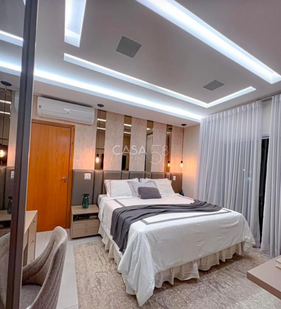 Casa Térrea à Venda no Jardins Nápoles – 3 Quartos, Piscina e Semi-Mobiliada