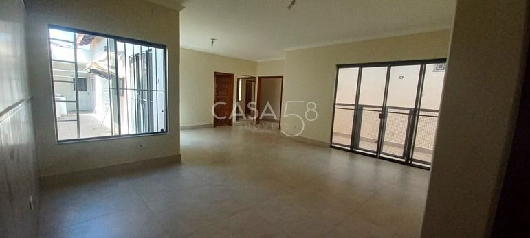 Casa 4 dormitórios à venda Setor Jaó Goiânia/GO