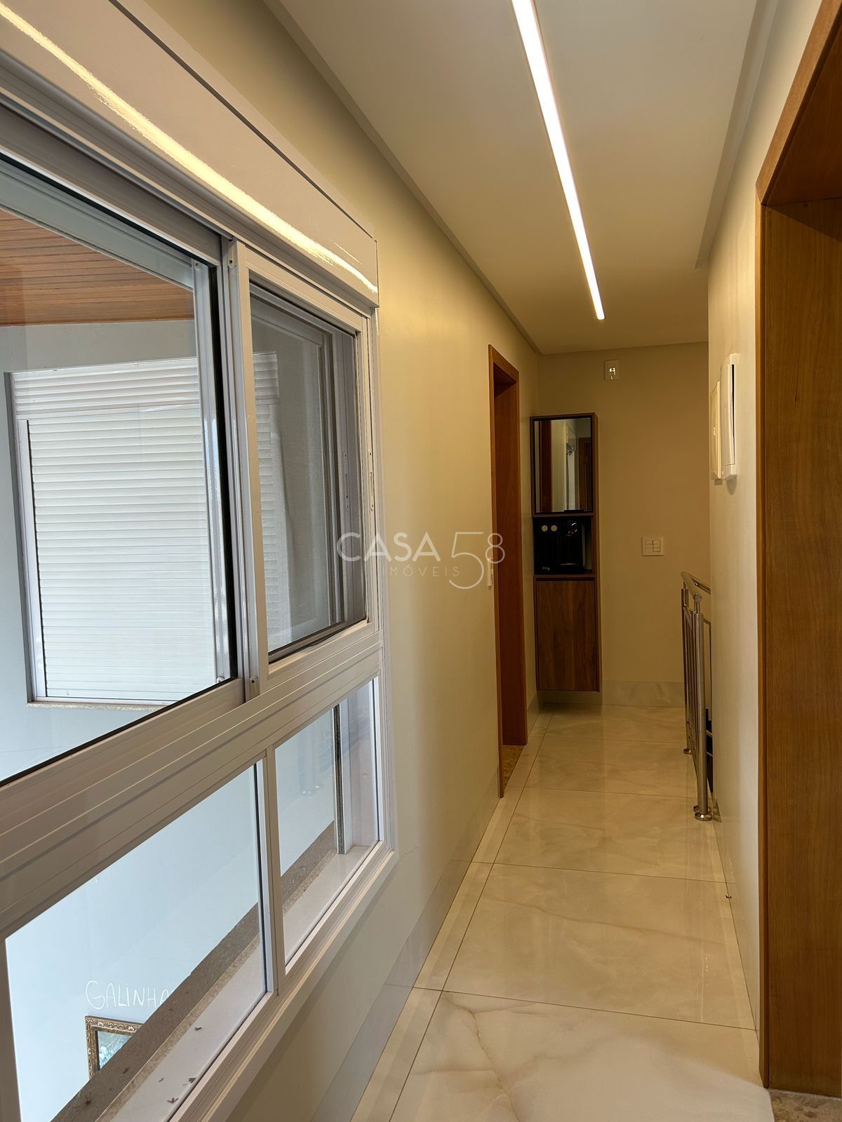 Sobrado de Alto Padrão à Venda no Jardins Barcelona - 4 Quartos, Piscina