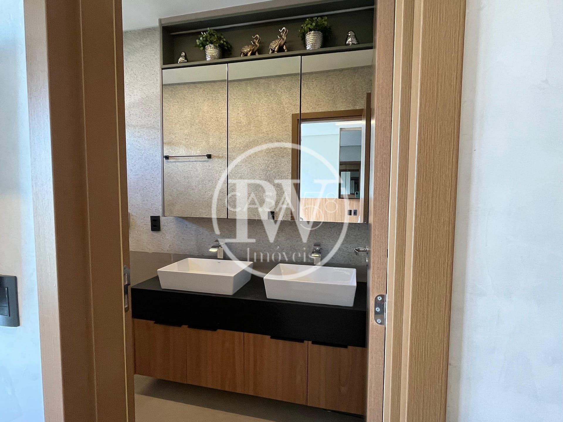 Casa à venda, Jardins Capri, Senador Canedo, 4 Suítes