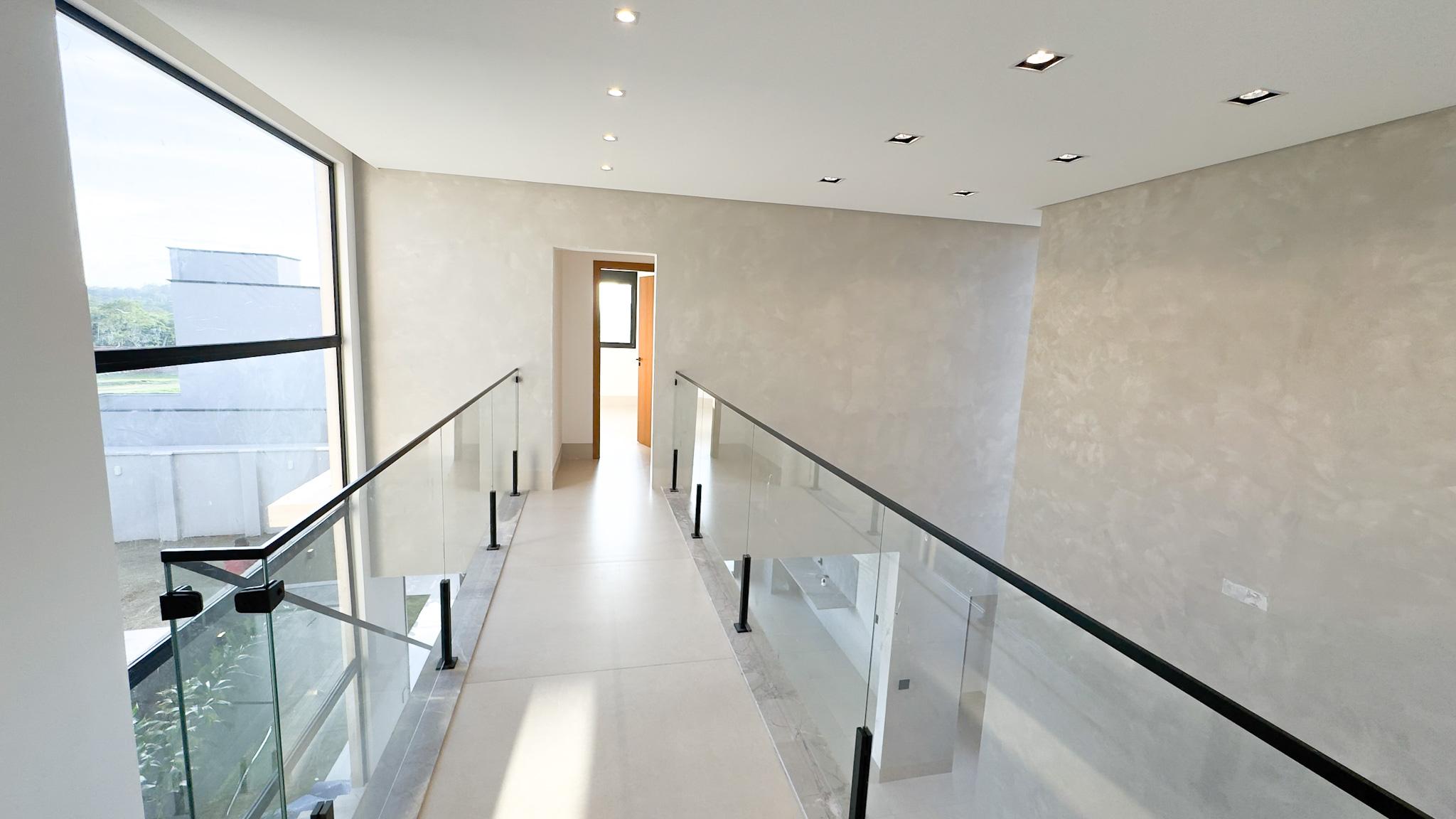 Sobrado de Alto Padrão com 4 Suítes - Condomínio Jardins Capri