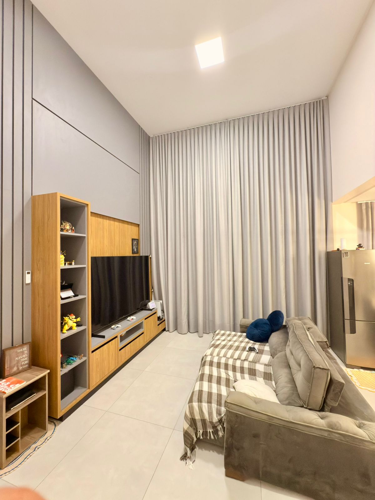 Casa Térrea Alto Padrão no Condomínio Jardins Nápoles - Lote Privilegiado de 463m²