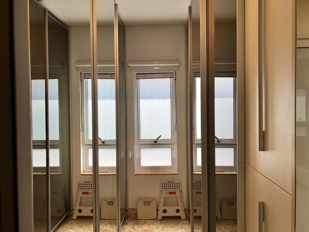 Casa de Alto Luxo no Alphaville Flamboyant - 5 Suítes com Piscina Borda Infinita