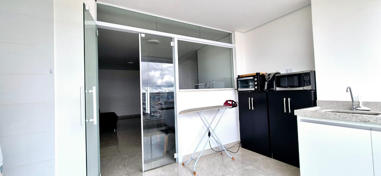 Apto mobiliado à venda no Applause New Home / 3 suítes / 1 vaga / Setor Coimbra
