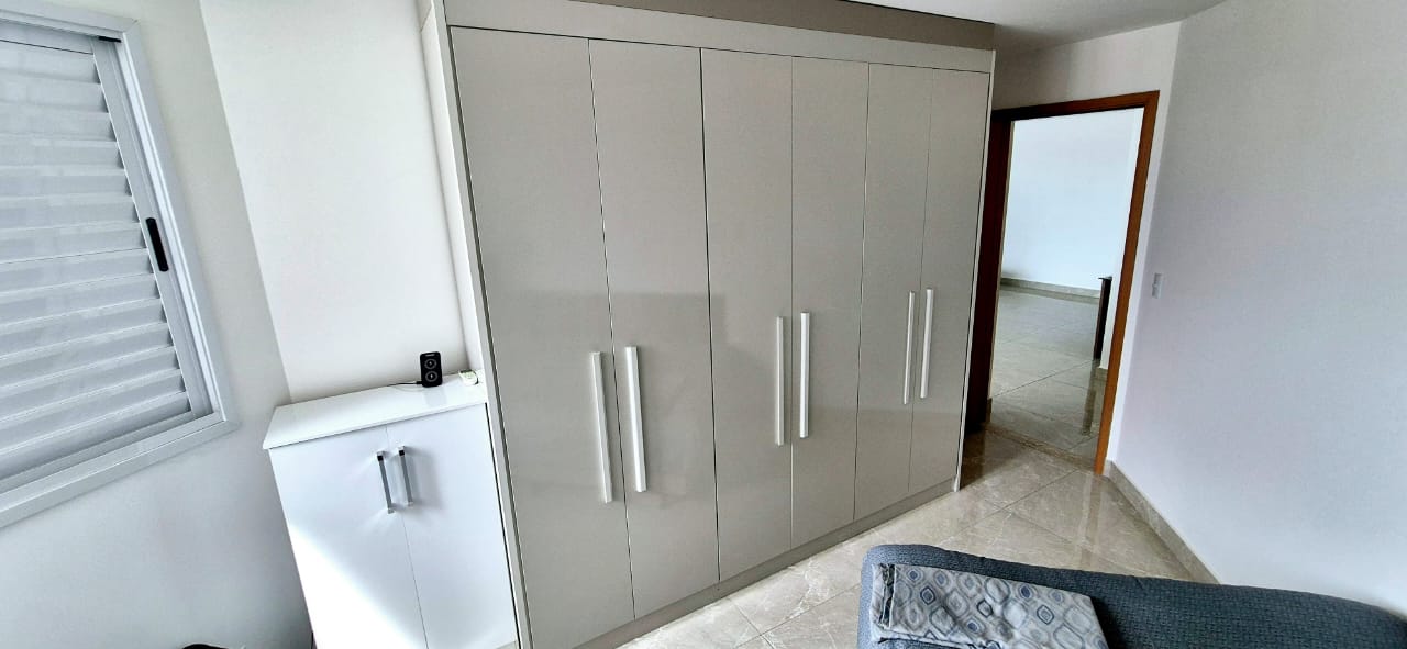 Apto mobiliado à venda no Applause New Home / 3 suítes / 1 vaga / Setor Coimbra