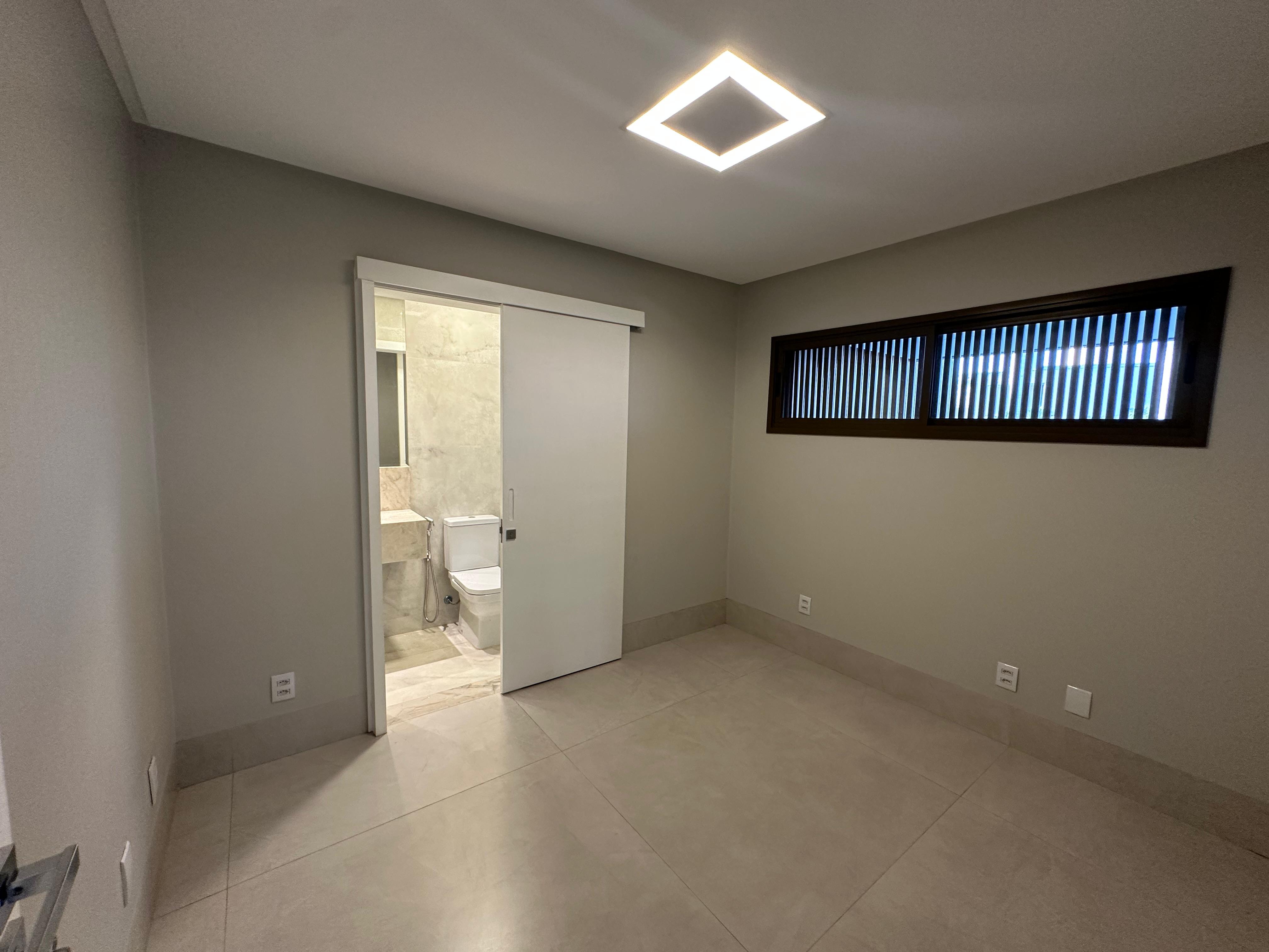 Casa mobiliada á venda no Residencial Alphaville Flamboyant / 5 suítes