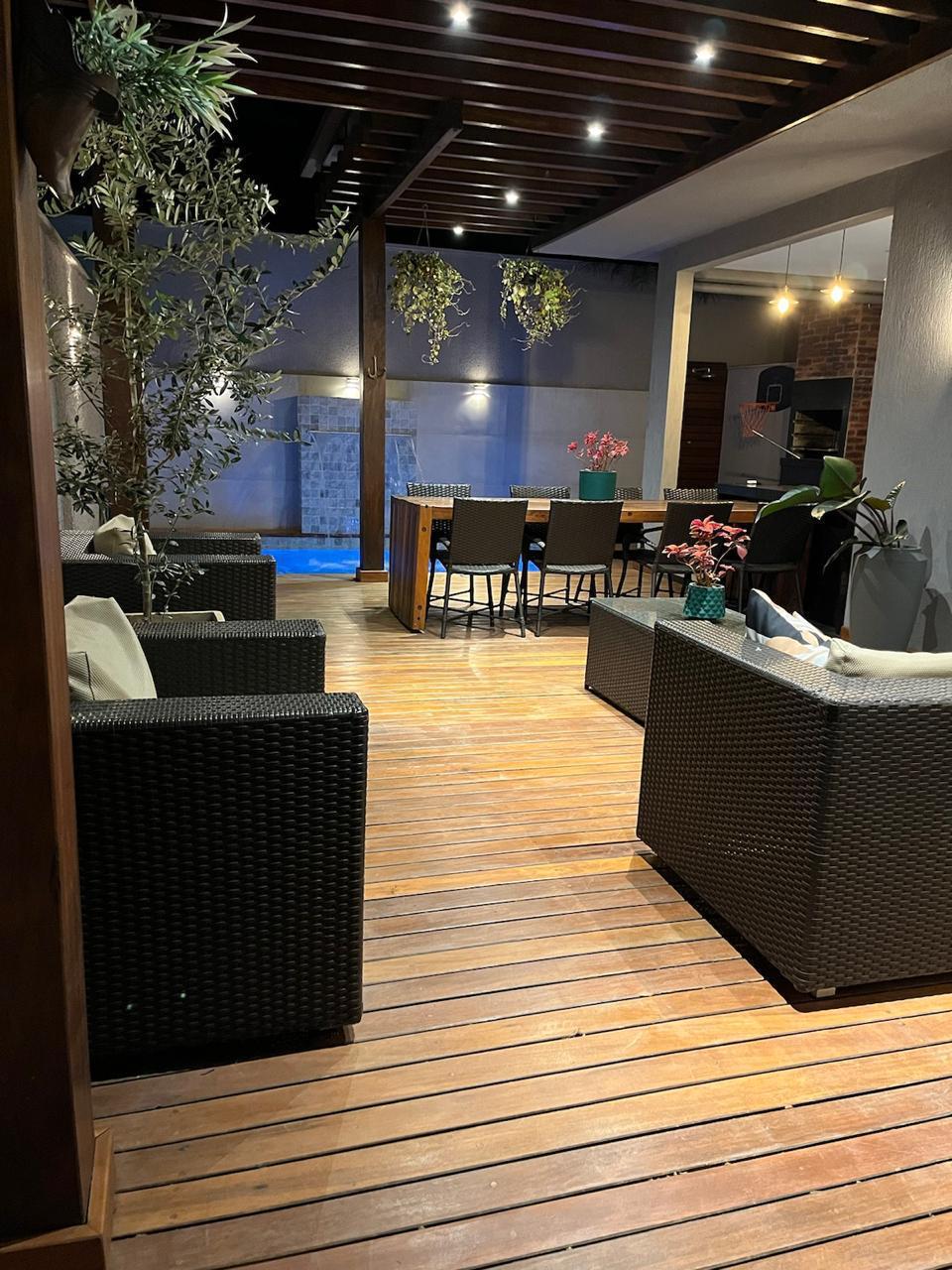 Sobrado à venda no Jardins Lisboa / 3 suítes / 293 m²