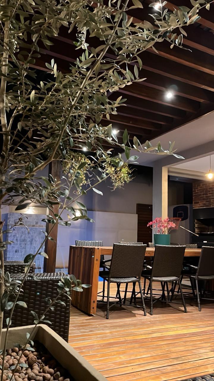 Sobrado à venda no Jardins Lisboa / 3 suítes / 293 m²
